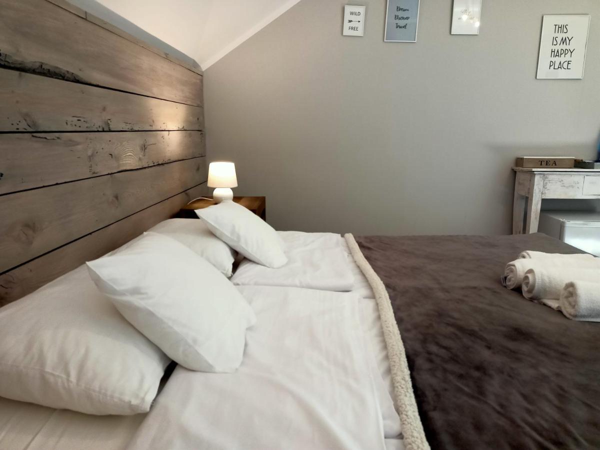 Holistyczne Ujecie Bed & Breakfast Kobyla Екстериор снимка